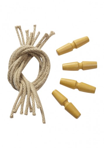 VARNISHED WOODEN TOGGLES